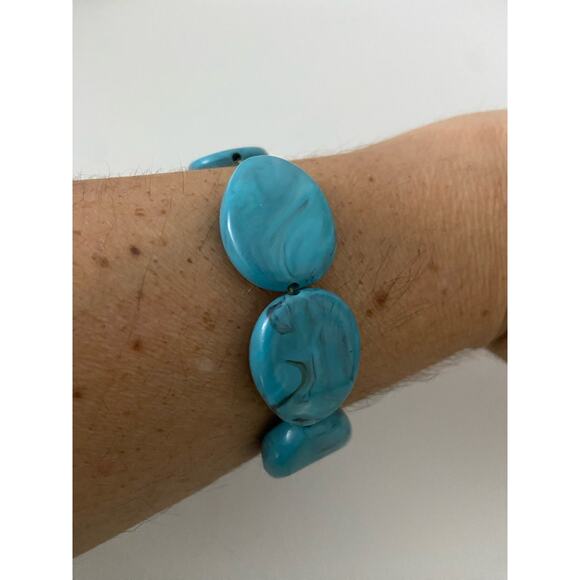 Chunky blue bead bracelet - Picture 1 of 4